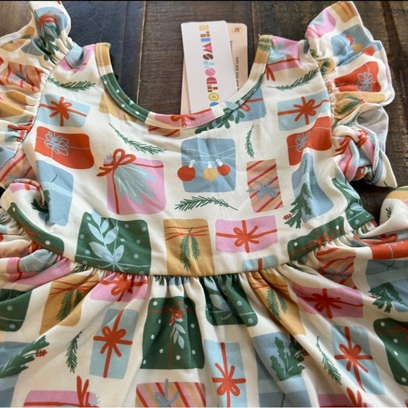 Dot Dot Smile size 3/4 or 8/10 Girls Christmas Empire Twirl Dress New - Picture 4 of 5